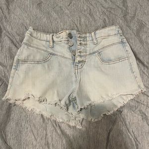 Women’s Denim Refuge Shorts